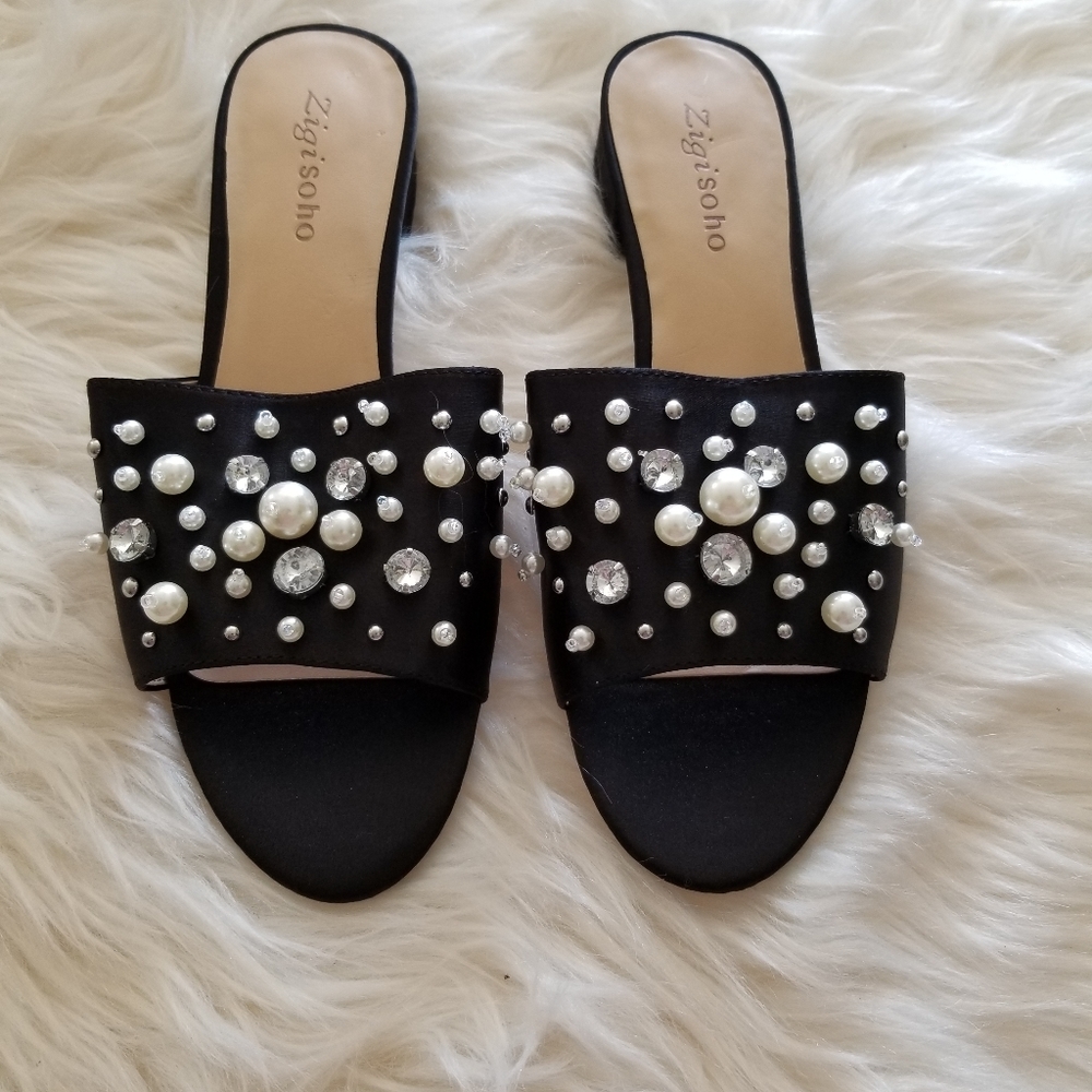 Zigi Soho Black Embellished Slide Size 8.5